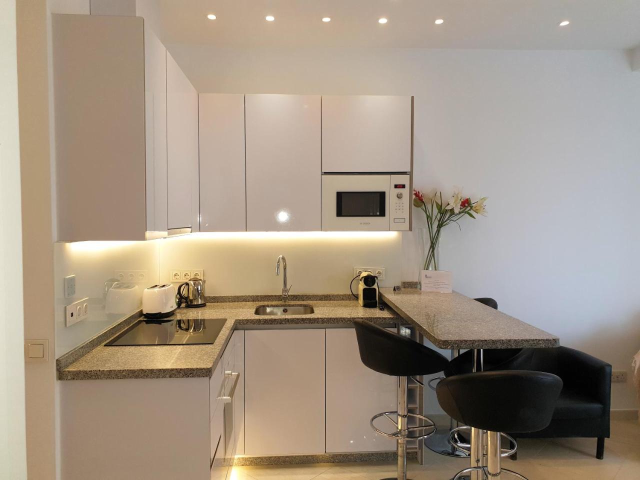 Skol Apartments Marbella Esterno foto