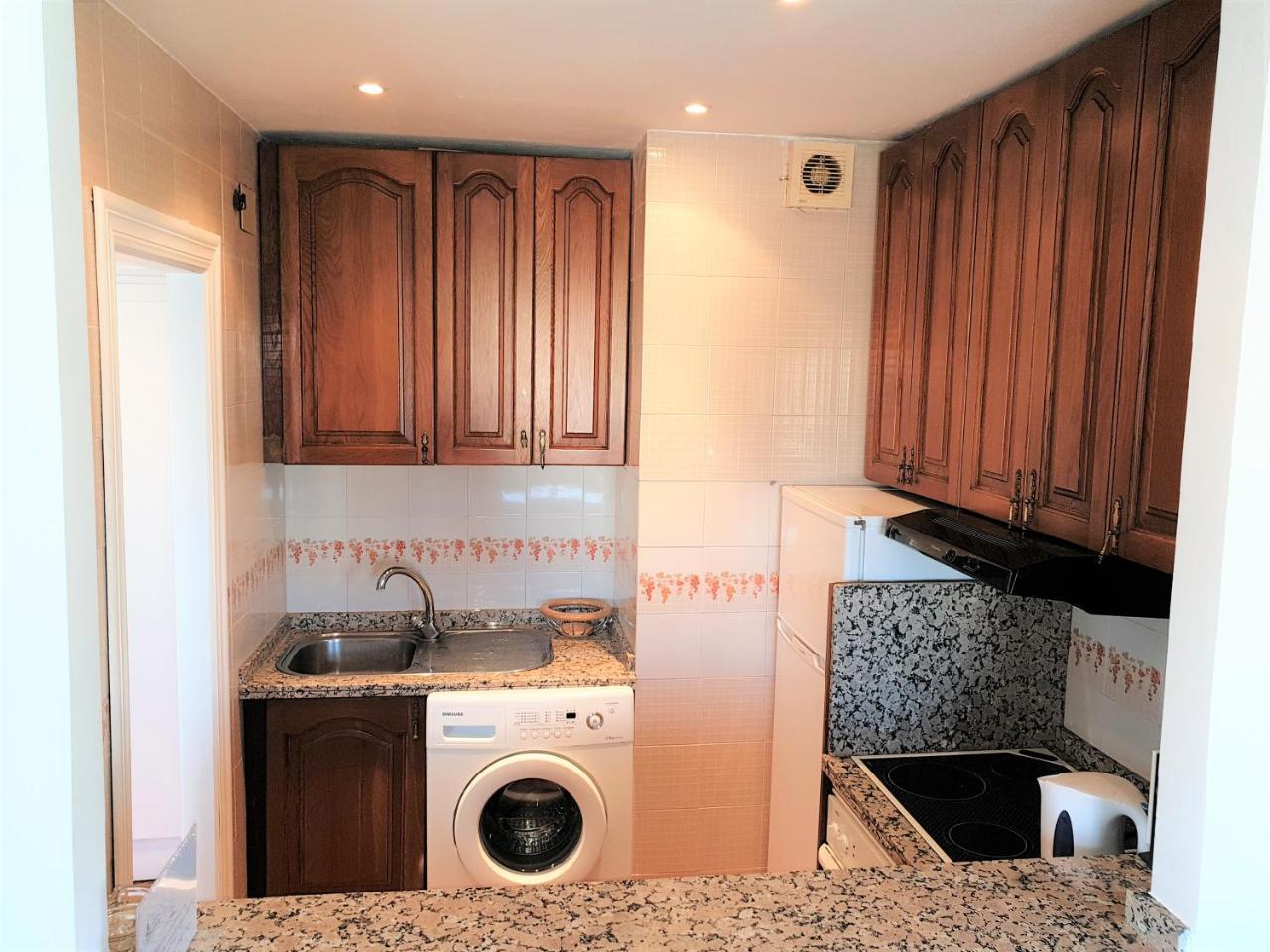 Skol Apartments Marbella Esterno foto
